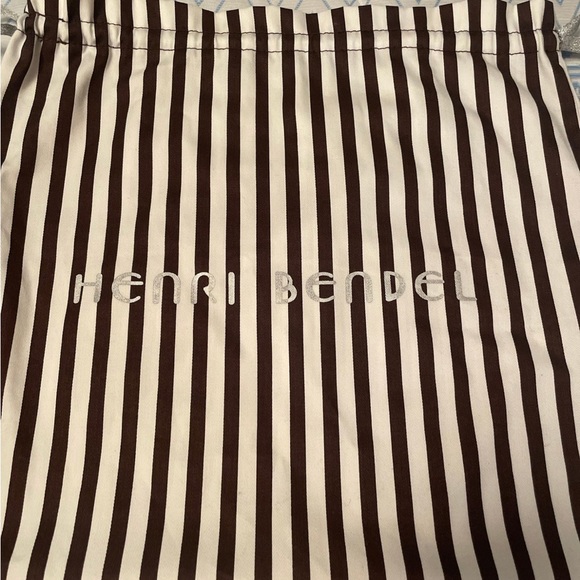 Large Henri Bendel Bag - Picture 6 of 7